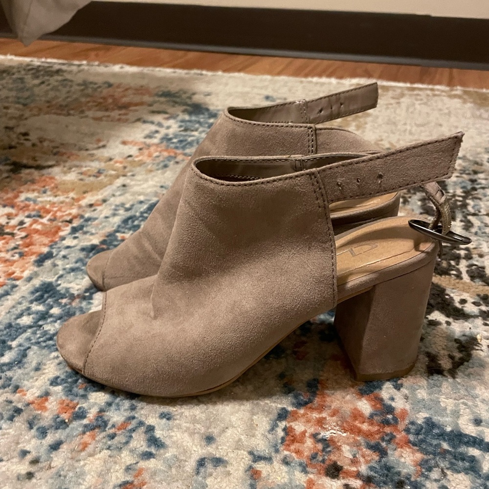 Chinese laundry heels